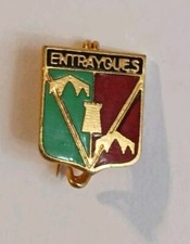 écussons BROCHE ANCIENNE