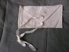 WW2/POST TROUSSE A COUTURE VIDE MILITAIRE FRANCAISE BLANC AVEC TAMPON MOD51