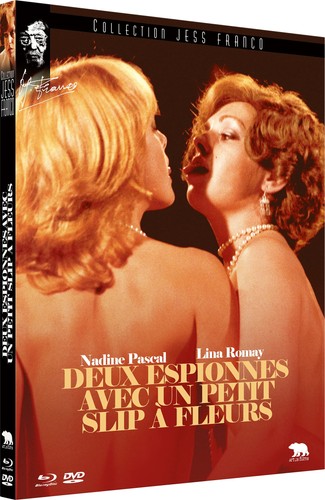 Deux espionnes avec petit - deux,