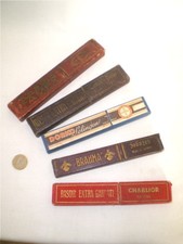5 ANCIENS ETUIS DE RASOIRS