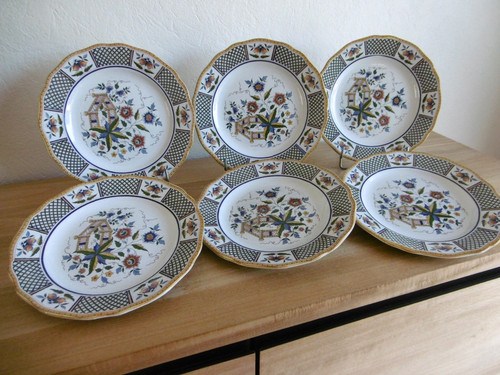 Six assiettes plates - plates, faience