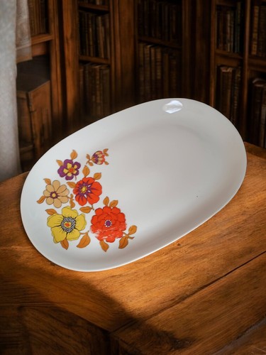 Plat ovale ancien porcelaine