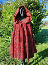 Ancienne cape style médiéval , vaste capuche,  pièce artisanale, unique !