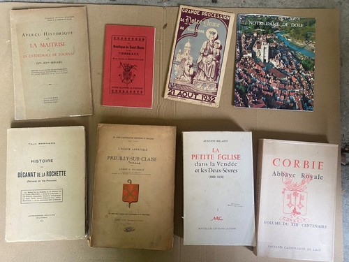 Lot livres abbayes