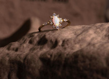 Bague de fiançailles ovale