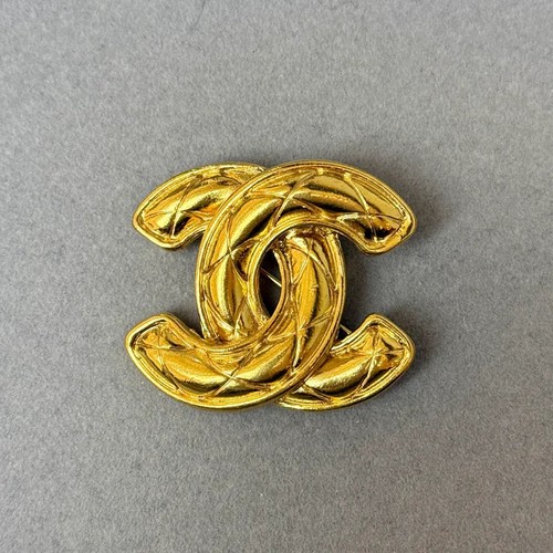 Chanel vintage logo gold - chanel,