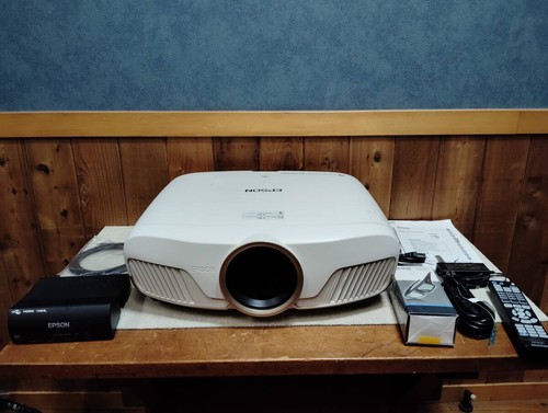Epson tw8300w 2500lm - eh-tw8300w,