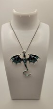 COLLIER DRAGON ARGENTE BLEU VERT STRASS  ! NEUF !