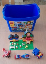 JOLI SET LEGO COMPLET SUR PLAQUE DE BASE  AVEC ANIMAUX, VEHICULES AVEC BOITE !