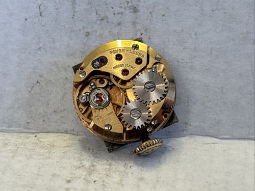 Mouvement montre mécanique - mouvement,