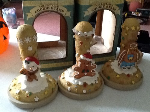 Brown white cookie art - brown,