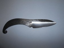 Couteau forgé  artisanal longueur totale 18 cm