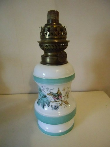 Ancienne lampe pétrole - à, en
