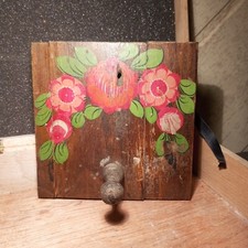 Porte-torchon en bois peint