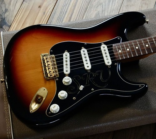 Fender stevie ray vaughan - stevie,