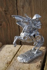 RE0361  AR  FIGURINE STATUETTE