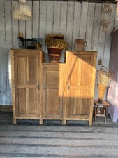Vestiaire en bois ancien – Armoire de rangement vintage bois brut