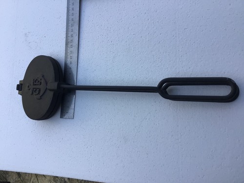 Ancien petit gaufrier - , /