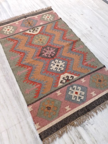 Tapis kilim laine - en,