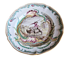 ASSIETTE PLAT CERAMIQUE POLYCHROME SCENE PASTORALE FLEUR DE LYS A IDENTIFIER ?