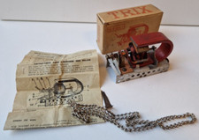 Petit moteur TRIX en boite jouet ancien tôle  époque ML CIJ JRD joustra