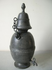 Ancienne fontaine à café à