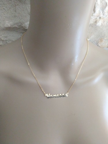 Collier ras coup - collier, le