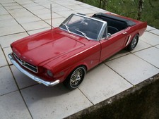 1/12 ford mustang cabriolet 1964 ERTL