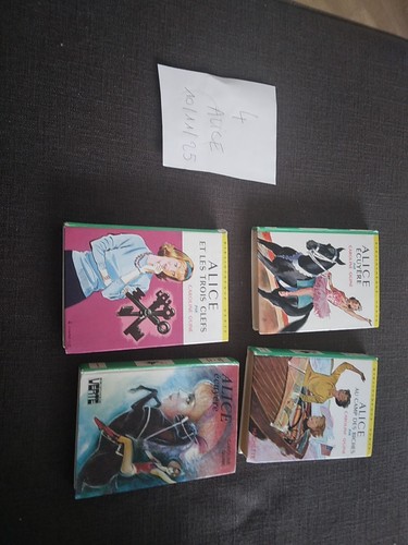 Lot livres alice - 4,
