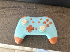 Nintendo Switch Pro Controller Xenoblade Chronicles 2 Edition (106820A)