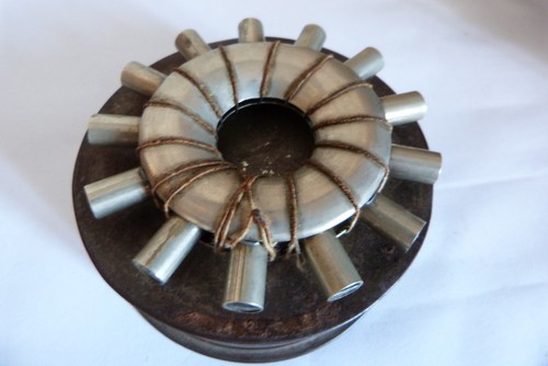 Ancien diapason accordeur - ancien, rond