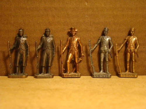 Kinder personnages divers - -, 5