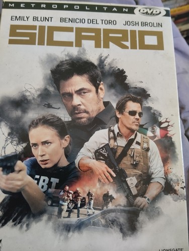 Sicario blunt del toro j - blunt,