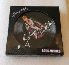 LOT DE QUATRE  SOUS VERRES