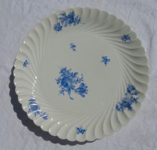 Haviland - Plat en porcelaine de Limoges modèle torse bleu Diam. 32 cm