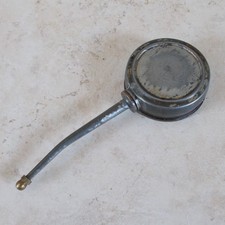Ancienne burette d'huile