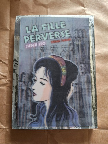 Fille perverse junji ito - -,