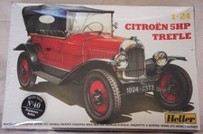 Maquette (sous blister) Citroen Trefle 5HP échelle 1/24 HELLER