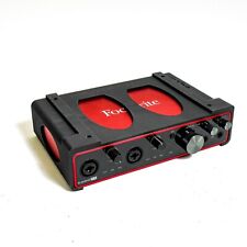 Focusrite Scarlett 8i8 3éme Génération - Support de montage sous tablette