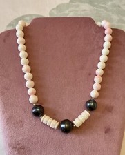 CORAIL ROSE SCULPTÉ, PERLE DE