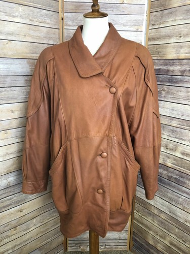 Vtg german leather button - leather,