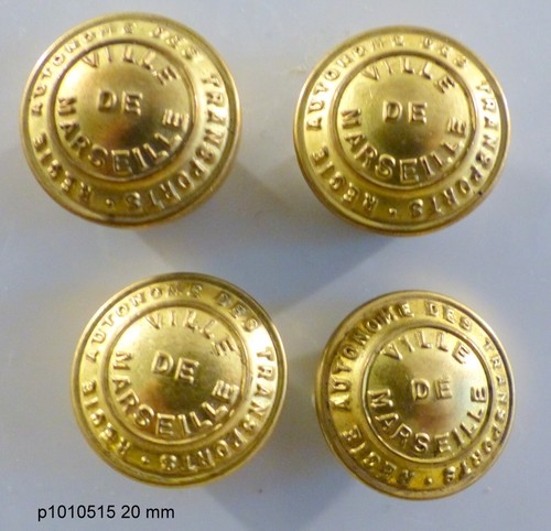 Trés anciens boutons 20 mm - trés,