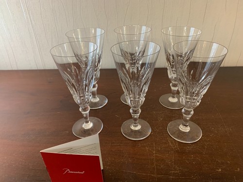 Champagne flutes model - 32,