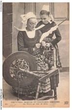 AVYP6-0336-REGIONS - Coutumes