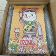 BE@RBRICK Maneki Neko
