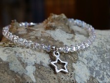 Bijoux bracelet élégant femme fin et irisé blanc idéal noël