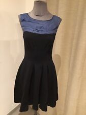 Superbe robe bleu noir modèle
