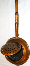 BASSINOIRE chauffe lit CUIVRE  décoré  fin 19 ème 102 X 28 cm MANCHE BOIS France