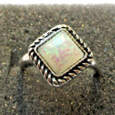 Bague couleur argent superbe cabochon résine opale rare bijou vintage taille 57