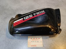 Cache latéral coté droit noir CB125 TWIN HONDA 83540-424-305ZA